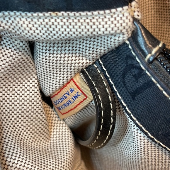 Dooney & Bourke K1013498 black monogram jacquard with black leather trim tote - Picture 12 of 13